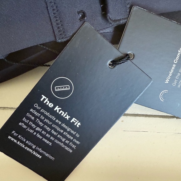 Knix Black WingWoman Seamless Bra Size 7 - Picture 4 of 8